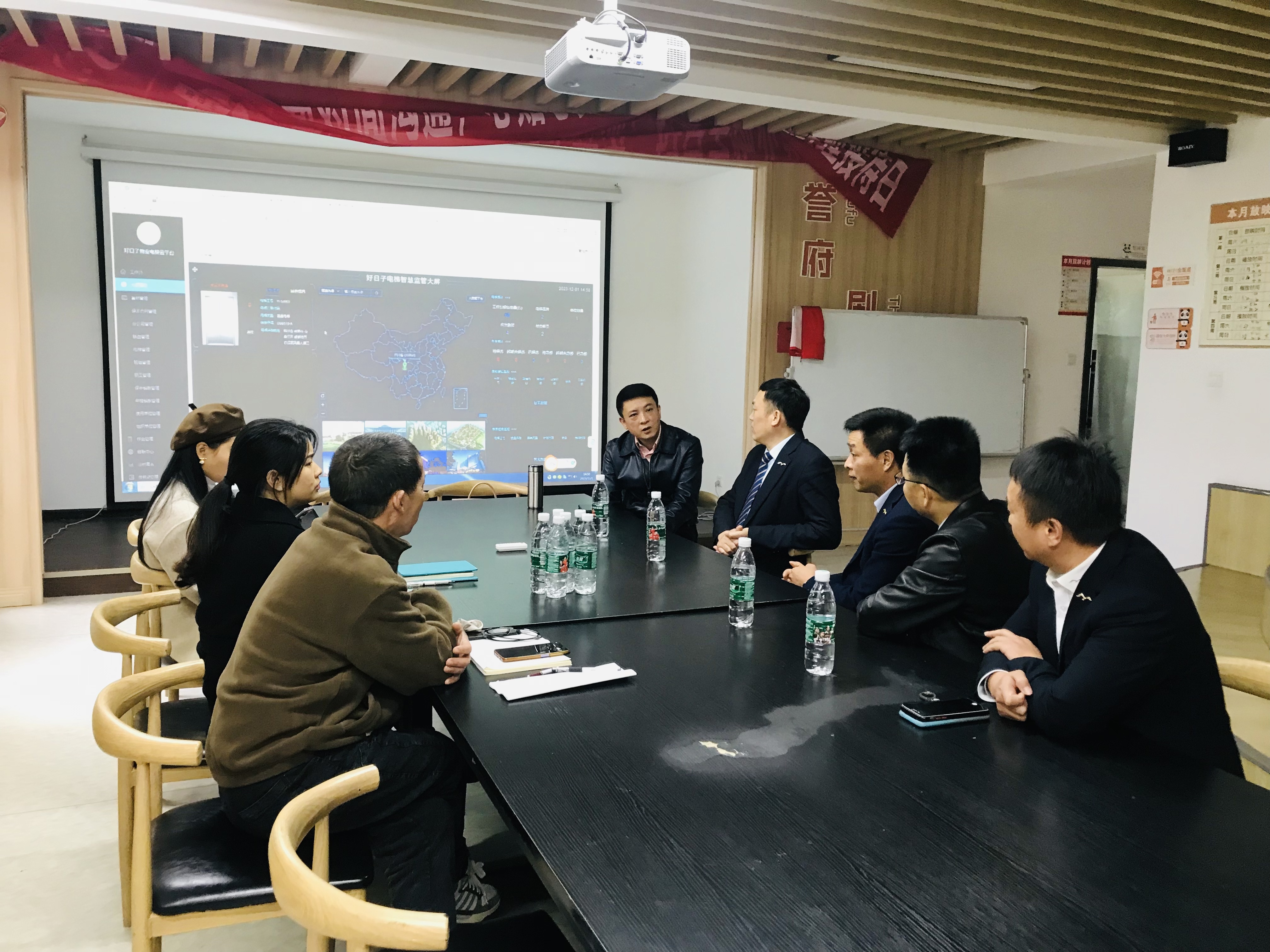 企业动态 | 艾明物业张总、陈总一行实地参观盛扬方达智慧电梯物联网小区应用场景