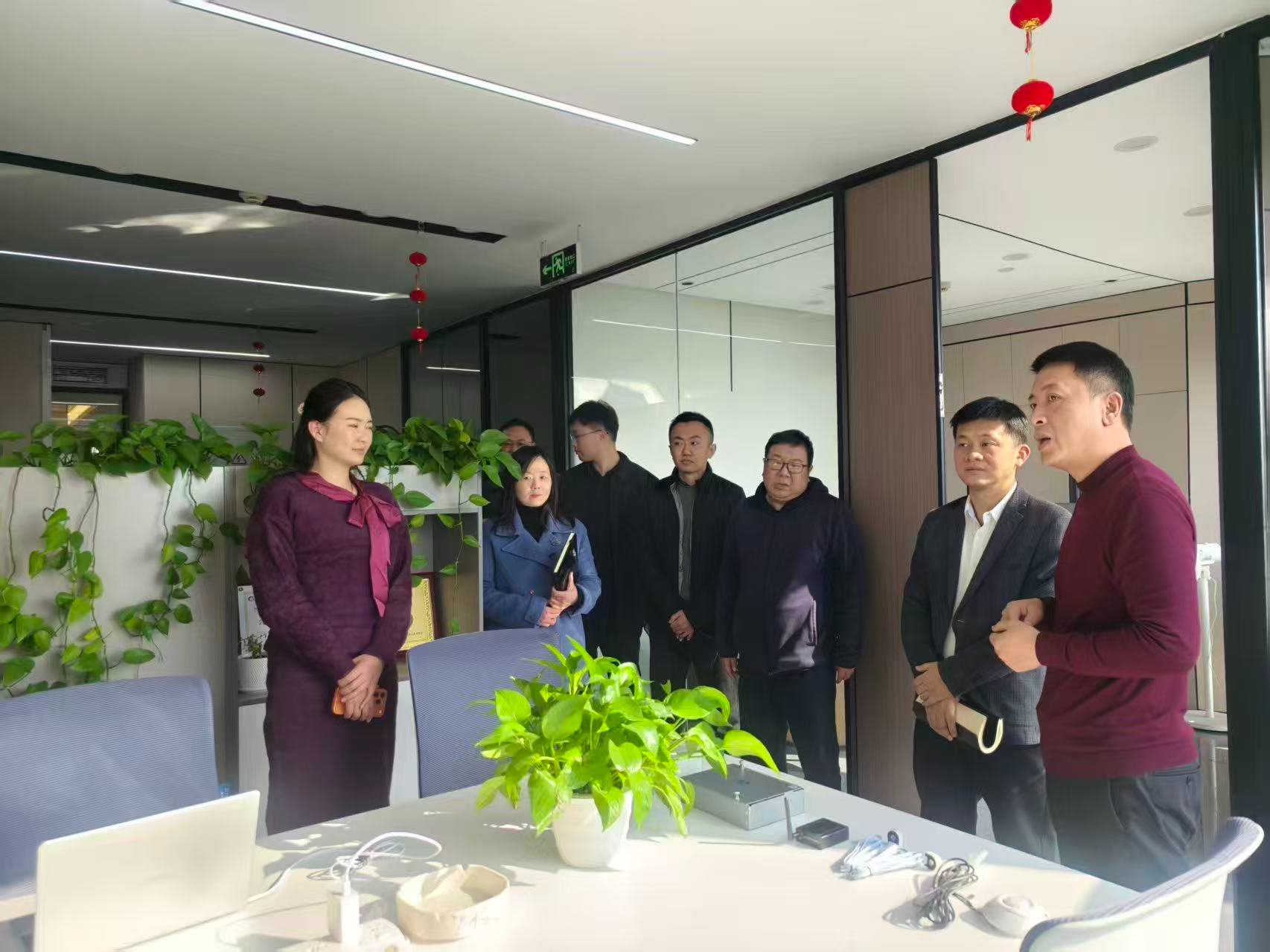 四川天府新区科学技术局罗鹏局长一行调研四川大扶科技